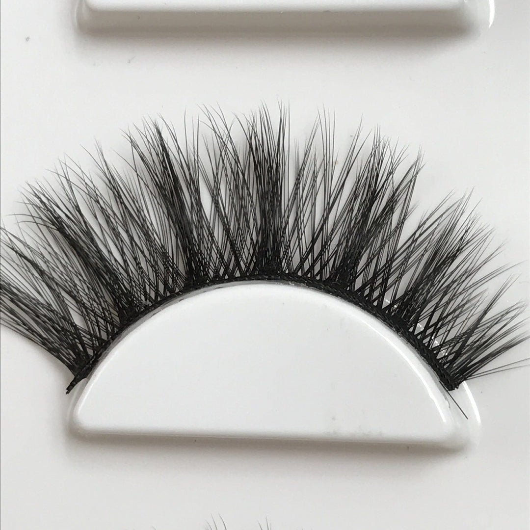 3D false eyelashes Bennys Beauty World