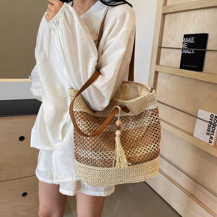 Summer Stripe Straw Shoulder Bags With Tassel Pendant