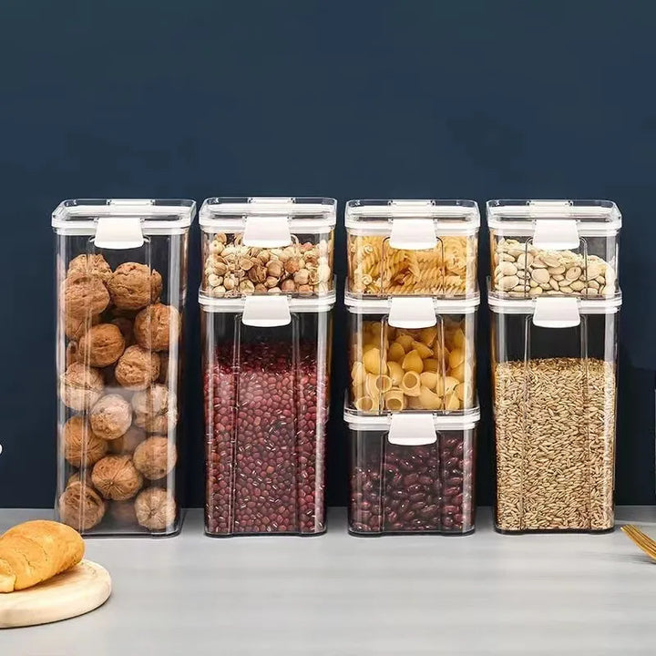 Sealed plastic food storage box