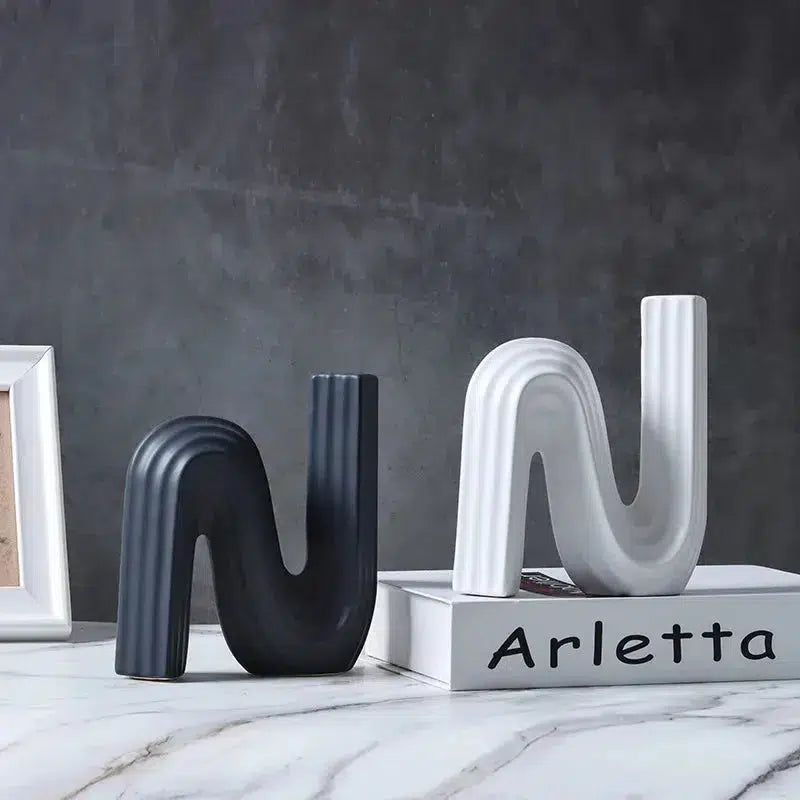 Ceramic Crafts Striped Geometric Sculpture Black and White N-shaped Pipeline Curved Geometric Ceramic Handicraft Ornaments-Arlik interiors