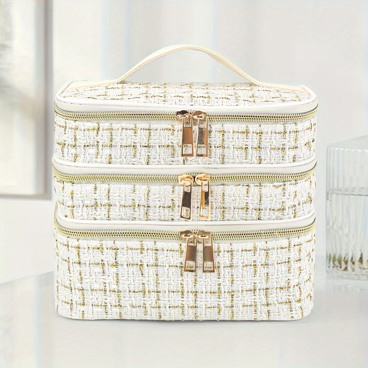 Stylish and lightweight large-capacity makeup bag