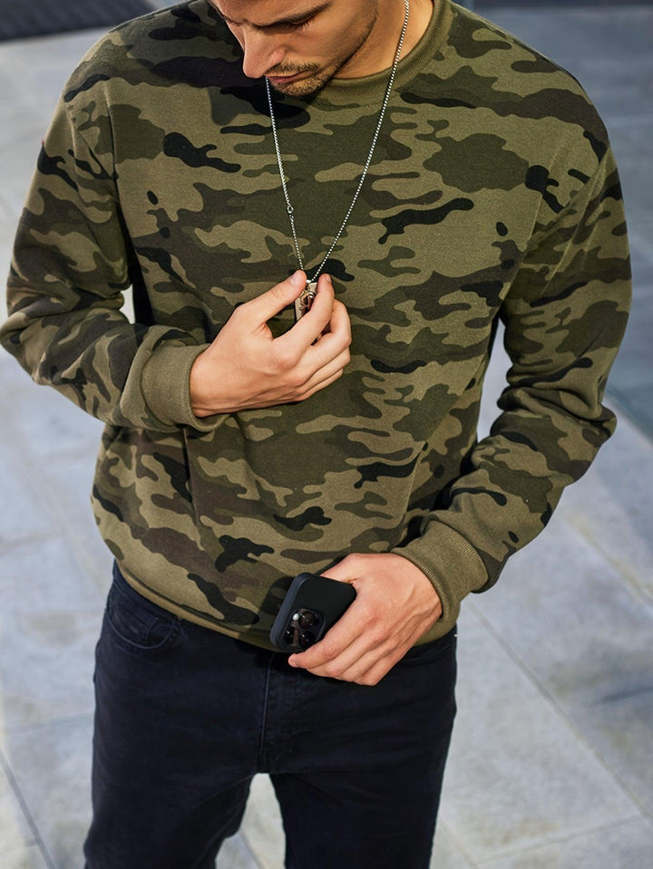 Men's Lightweight Long-Sleeve Shirt with a Round Neck