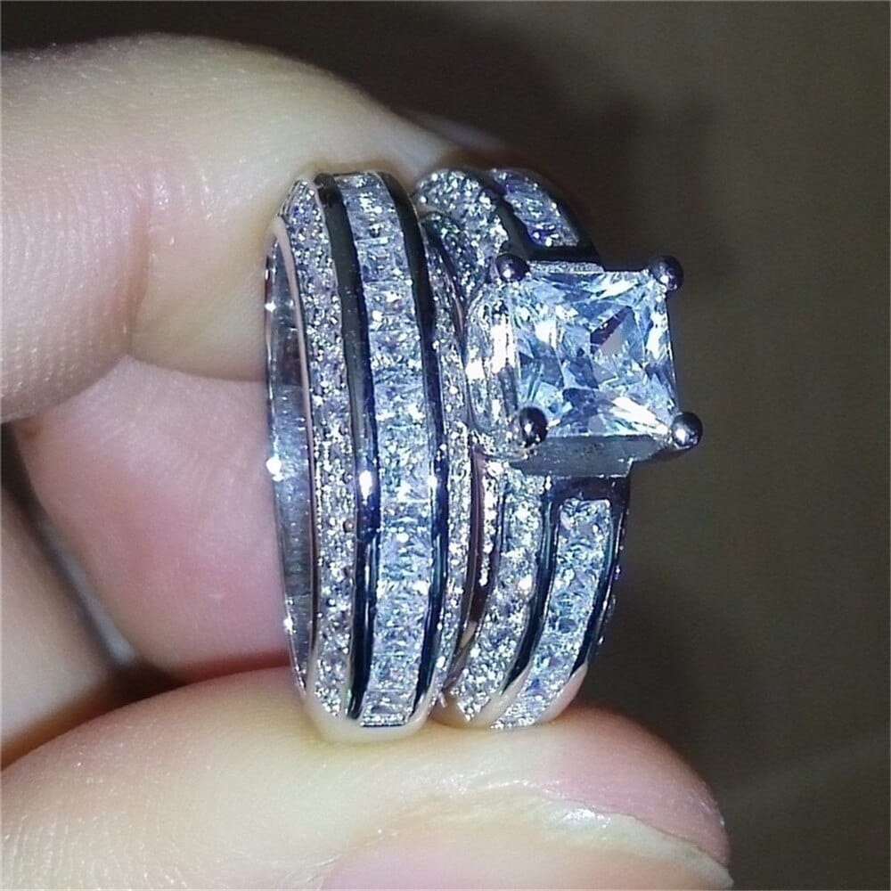 Female cubic clearance zirconia wedding bands