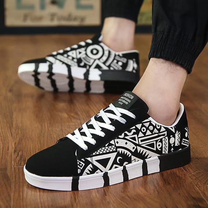 European fashion printed canvas shoes for men Bennys Beauty World