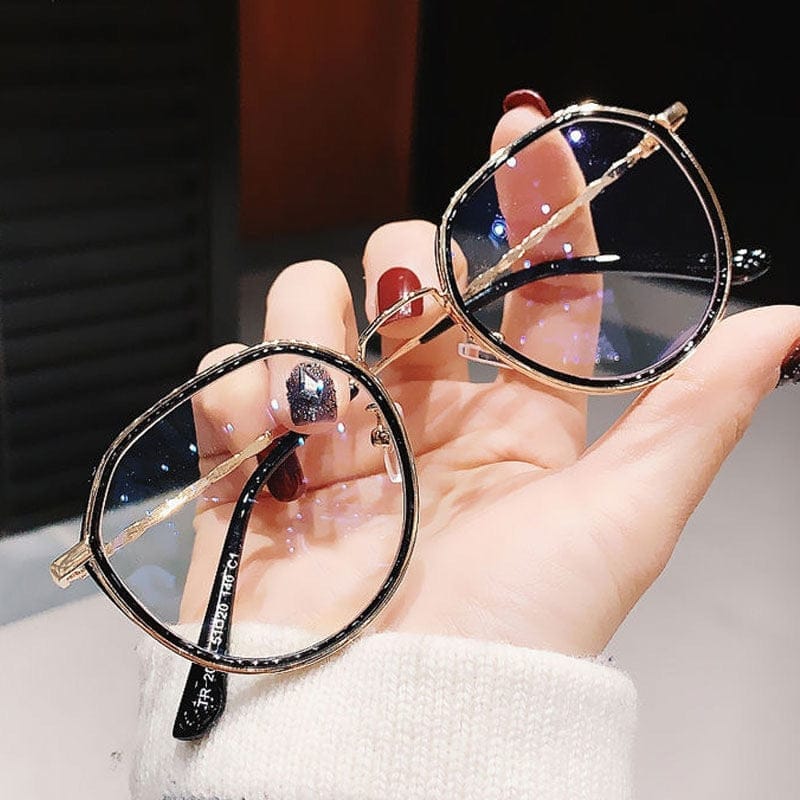 Oversized round clear outlet glasses