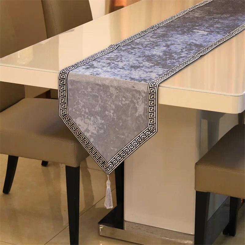 New Chinese high-end tablecloth flag shoes cabinet cover cloth European velvet bed runner simple color table cloth-Arlik interiors