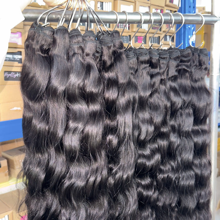 Unprocessed Vietnamese Hair Cuticle-Aligned Hair Bundles