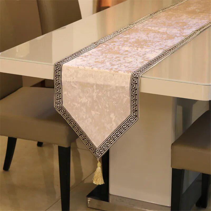 New Chinese high-end tablecloth flag shoes cabinet cover cloth European velvet bed runner simple color table cloth-Arlik interiors