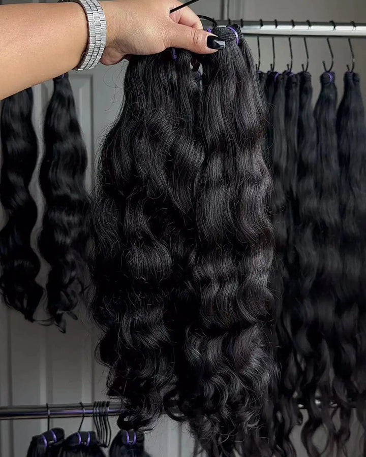 Unprocessed Vietnamese Hair Cuticle-Aligned Hair Bundles