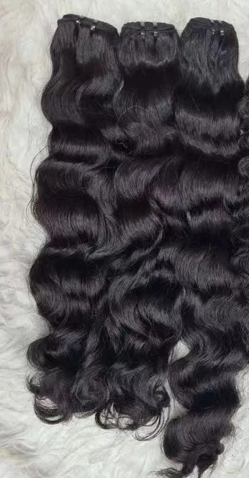 Unprocessed Vietnamese Hair Cuticle-Aligned Hair Bundles