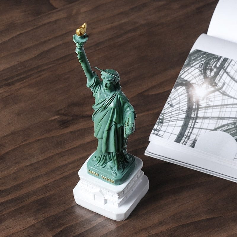 Home Decoration Statue of Liberty Resin Sculpture BENNYS 