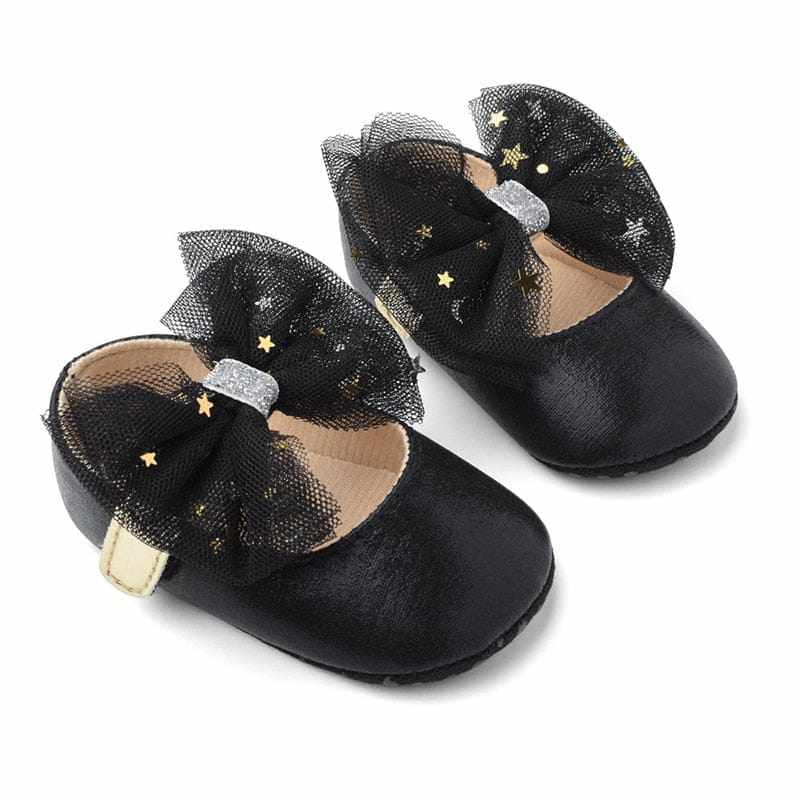 Crib hotsell shoes black