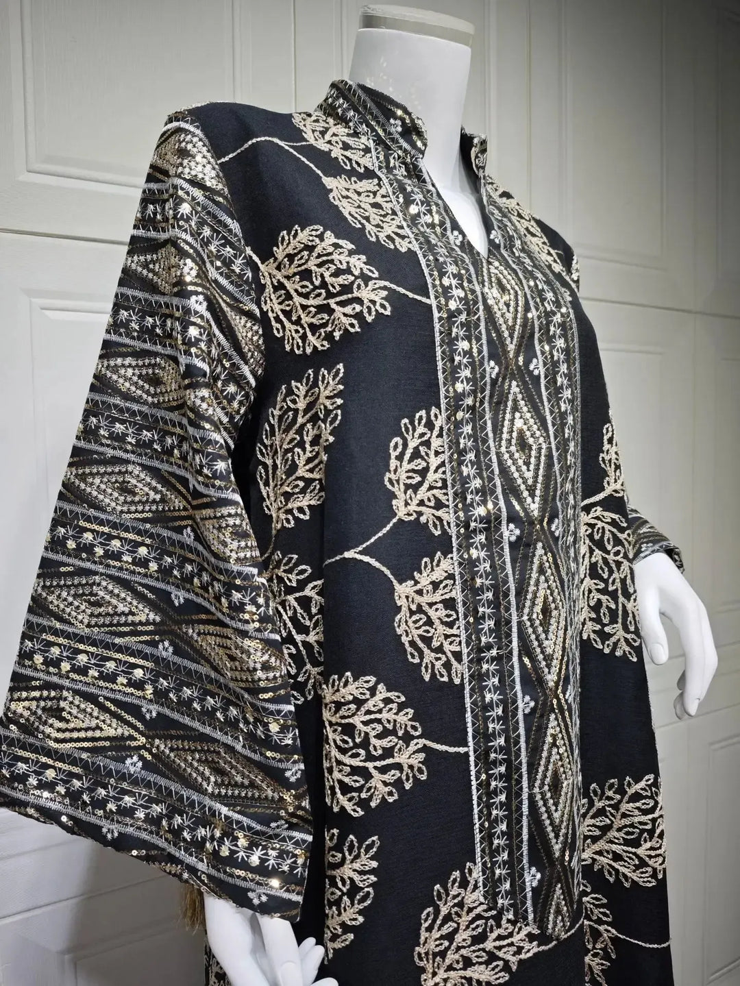 Elegant Black Embroidered Abaya for Muslim Women-Dress-Bennys Beauty World