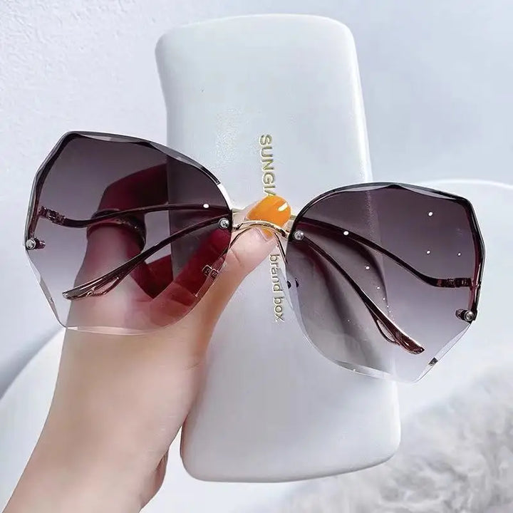 Higodoy Oversized Gradient Sunglasses | UV400 Frameless