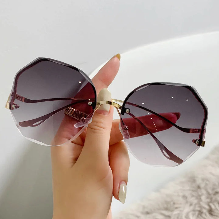 Higodoy Oversized Gradient Sunglasses | UV400 Frameless