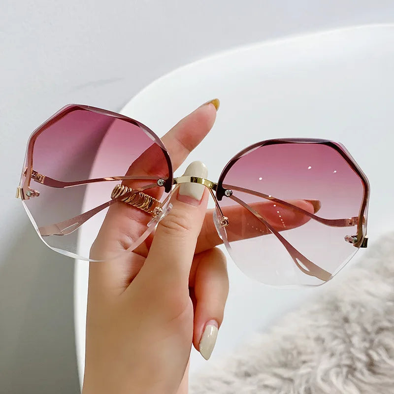 Higodoy Oversized Gradient Sunglasses | UV400 Frameless
