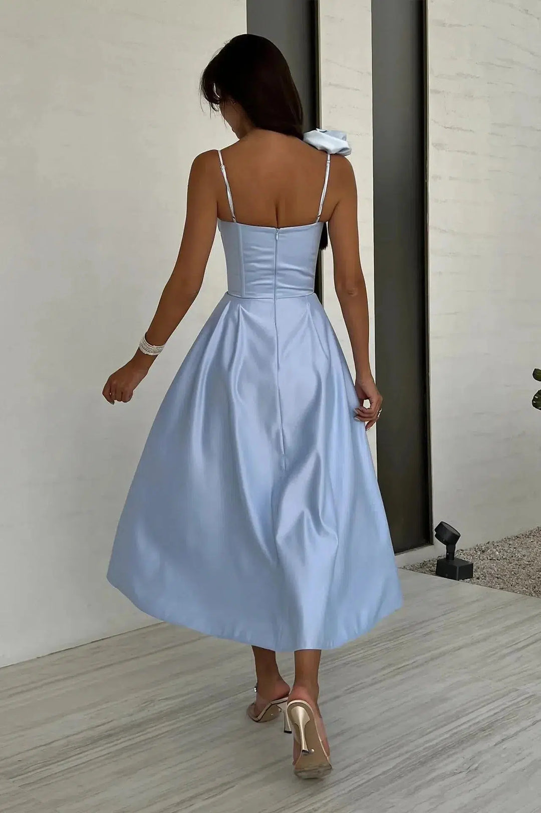 Elegant Spaghetti Strap Pleated Prom Midi Dress-Dresses-Bennys Beauty World