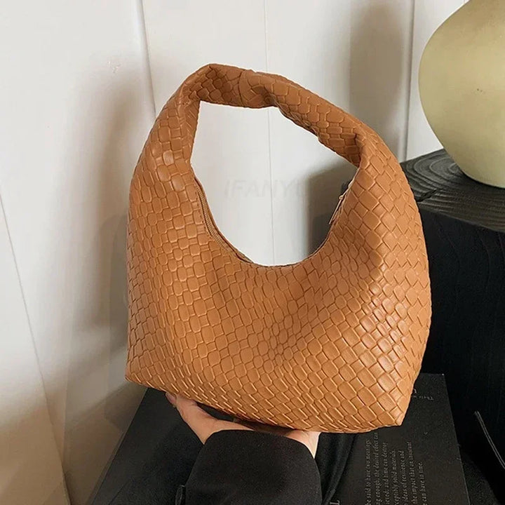 1 Pc Women Classic Fashion Woven Embossed Hobo Bags