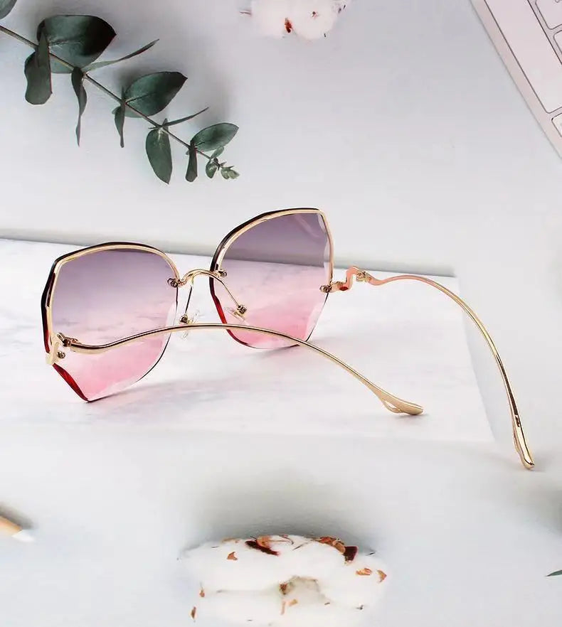 Higodoy Oversized Gradient Sunglasses | UV400 Frameless