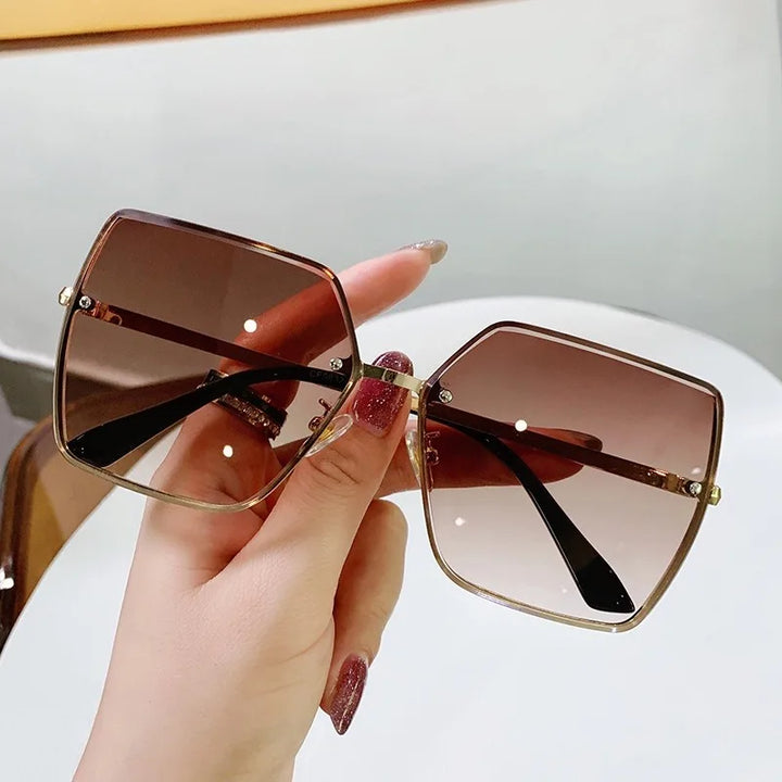 BMAD Oversized Square Sunglasses – Gradient UV400 Metal Frame for Women