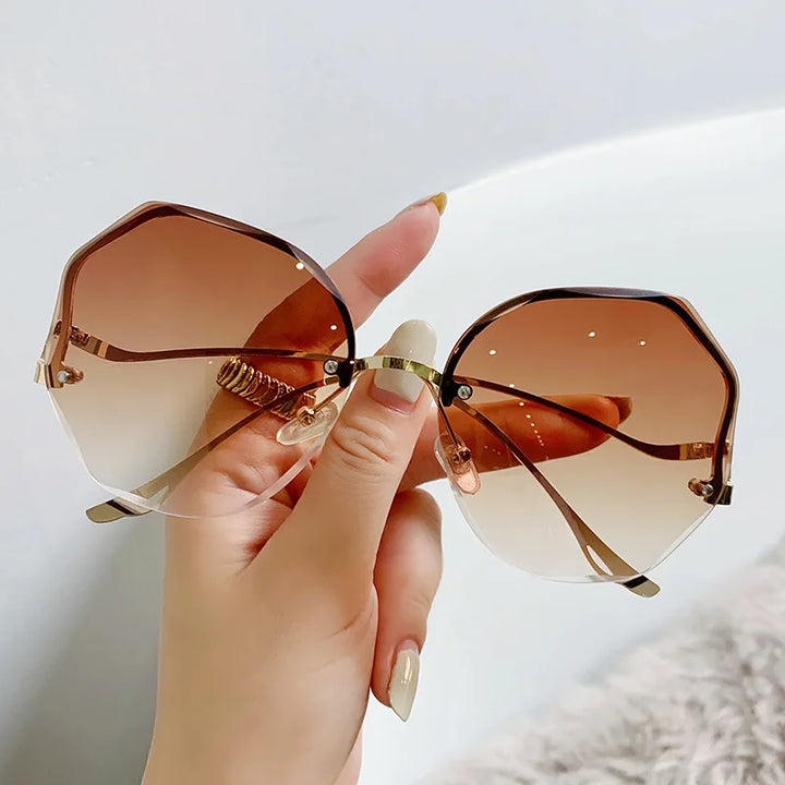Higodoy Oversized Gradient Sunglasses | UV400 Frameless