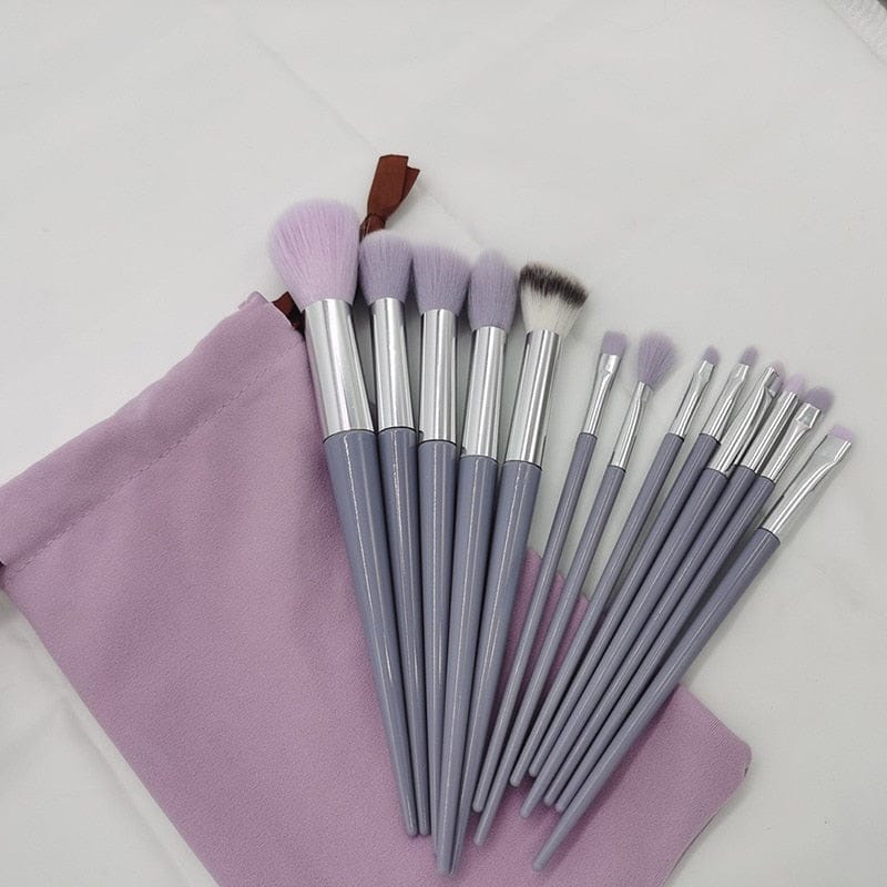 Soft Fluffy Makeup Brushes Set for Cosmetics BENNYS 