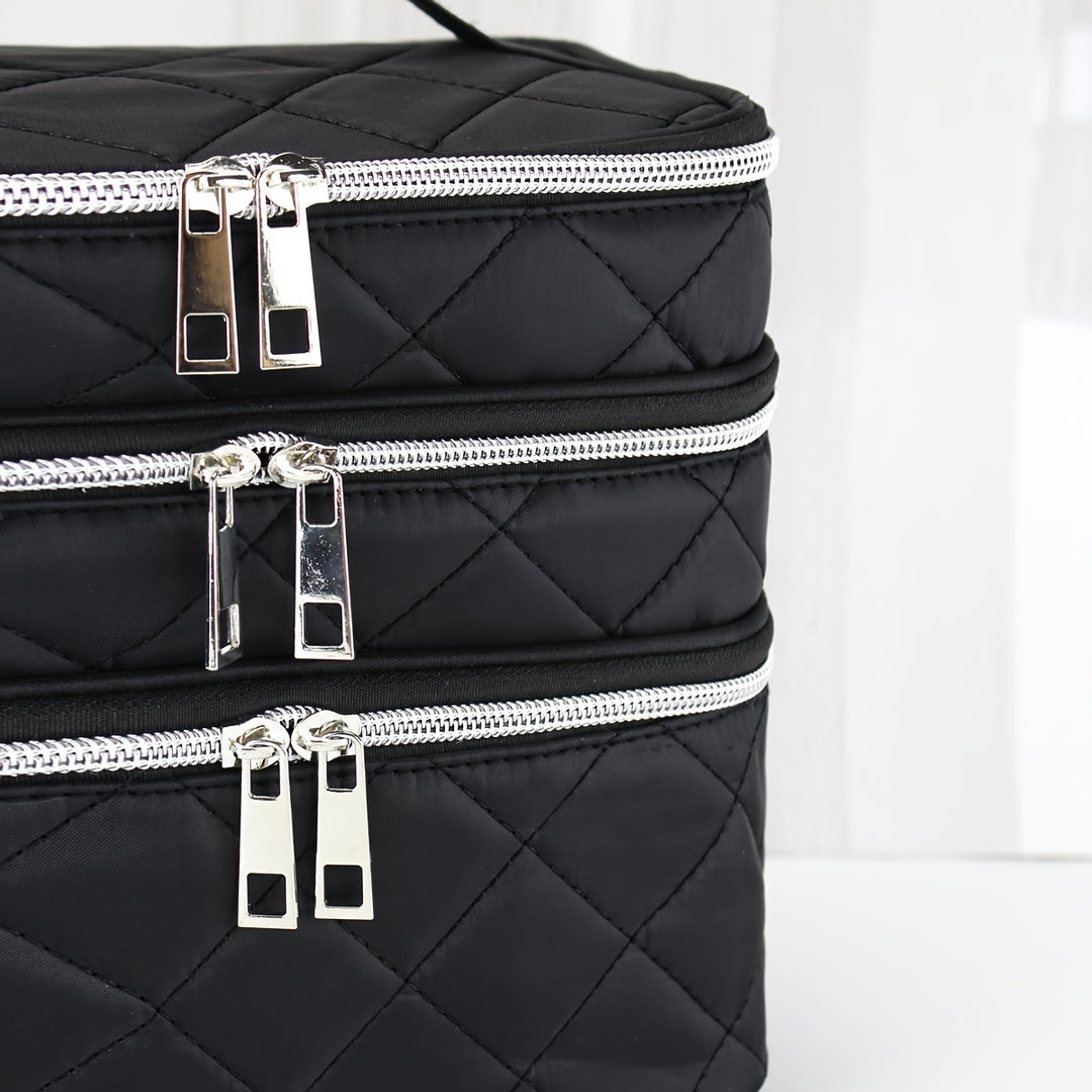 Stylish and lightweight large-capacity makeup bag
