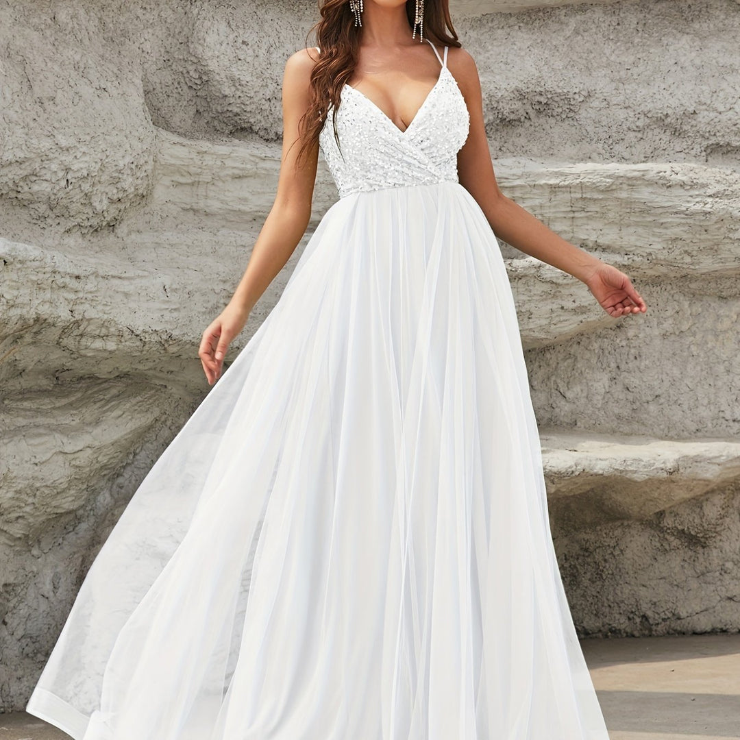 Elegant Spaghetti Strap V-neck Wedding Dress For Women